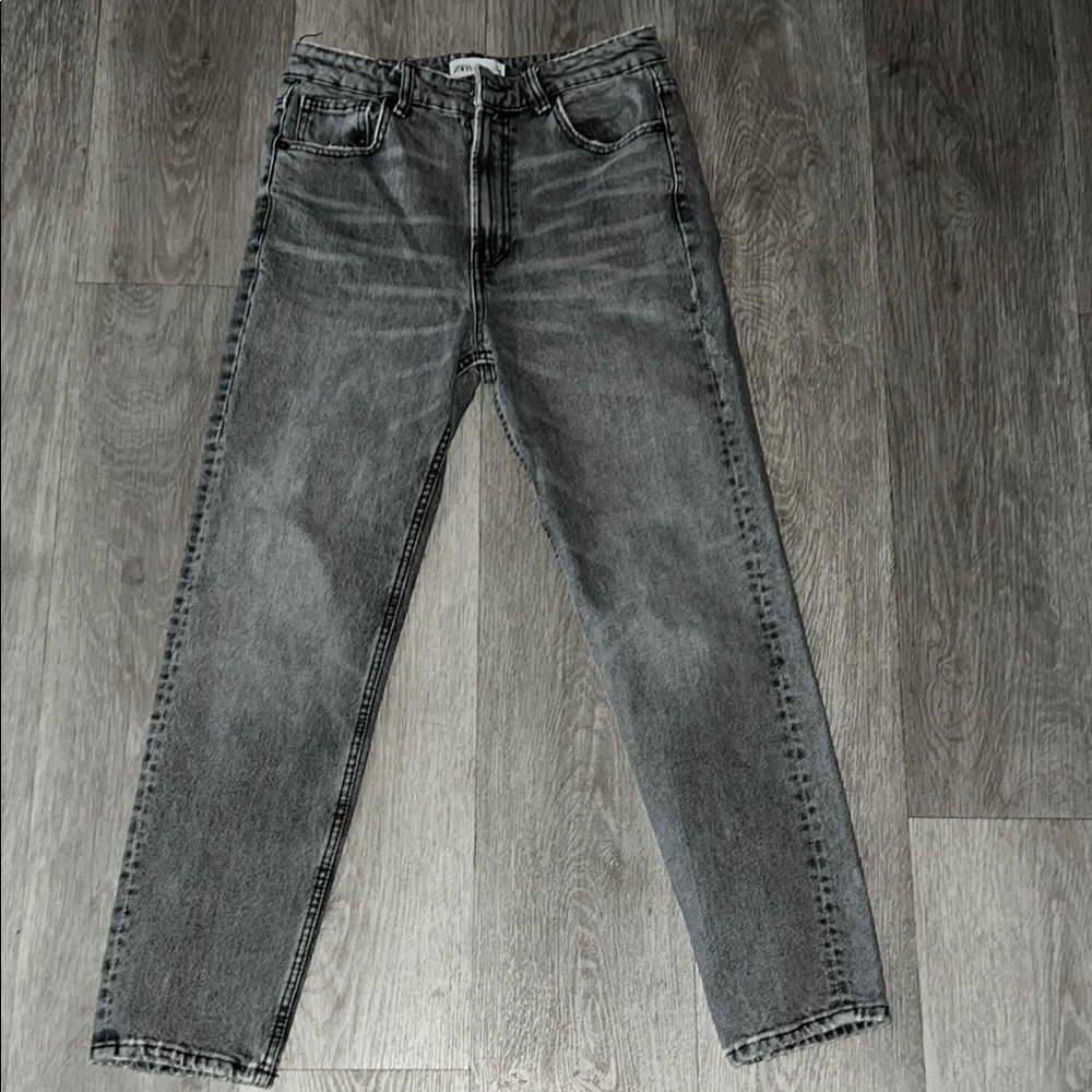 Zara straight leg jeans size 4